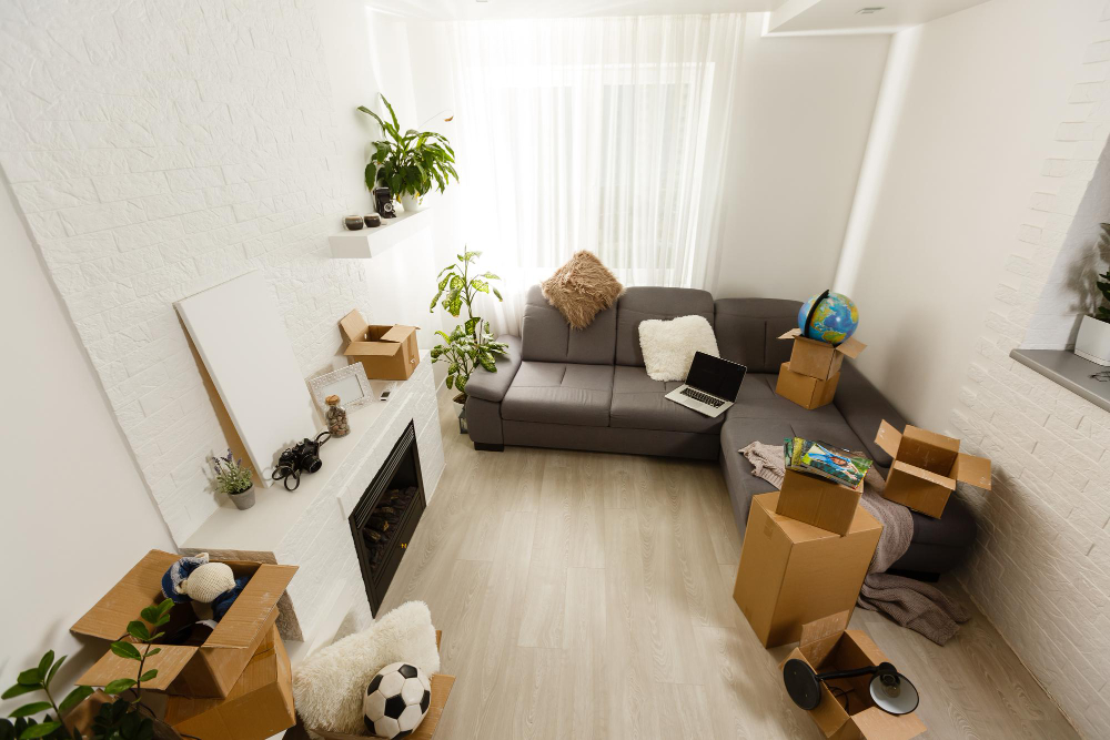 Decluttering Tips for a Smooth Move to Your New Apartment