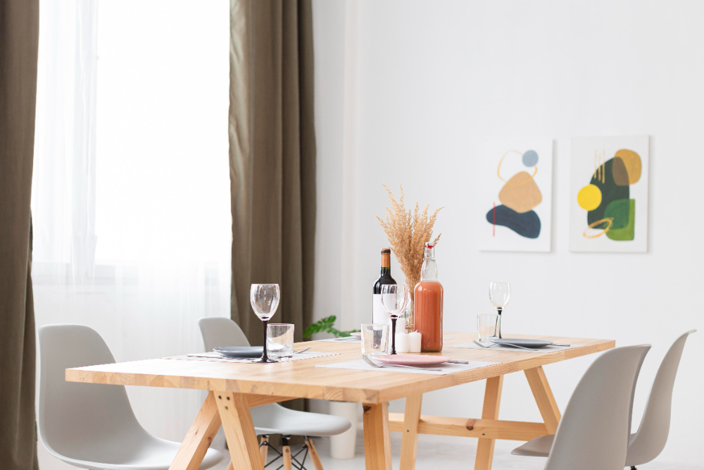 Stunning and Functional: Tips for Decorating Your Dining Table